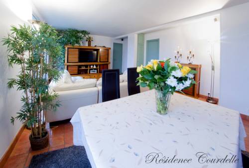 Levallois Perret France Booking Discount booking.com