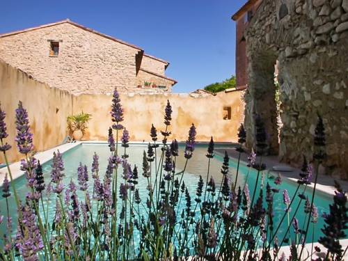 Rustrel France Booking Discount booking.com