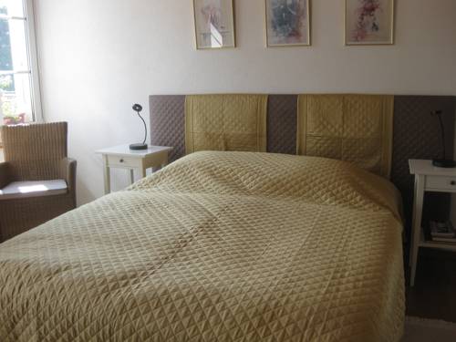 Enges Suisse Réservation Réduction booking.com