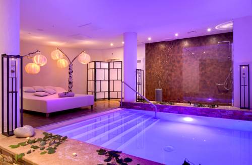 Colroy La Roche France Booking Discount booking.com