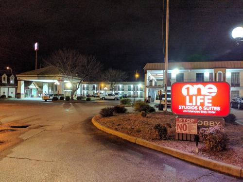 Evansville (IN) United States Booking Discount agoda.com