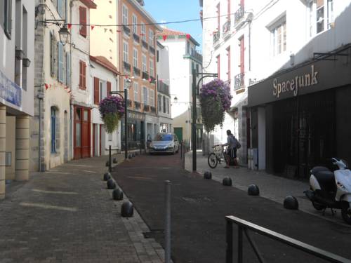 Bayonne France Booking Discount booking.com