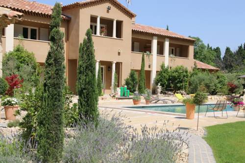 Maussane les Alpilles France Booking Discount booking.com