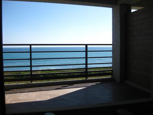 Shoufeng Taiwan Booking Discount booking.com