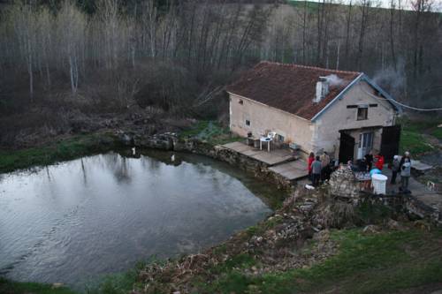 Druyes-les-Belles-Fontaines France Booking Discount booking.com