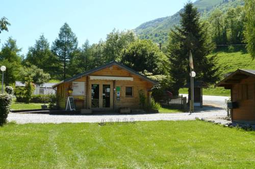 Louvie Juzon France Booking Discount booking.com