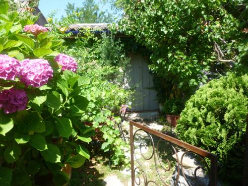 Cliousclat France Booking Discount booking.com