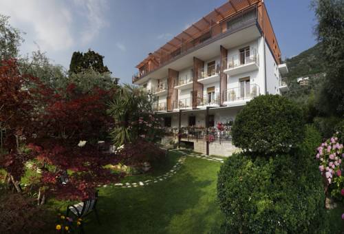 Malcesine Italie Réservation Réduction booking.com