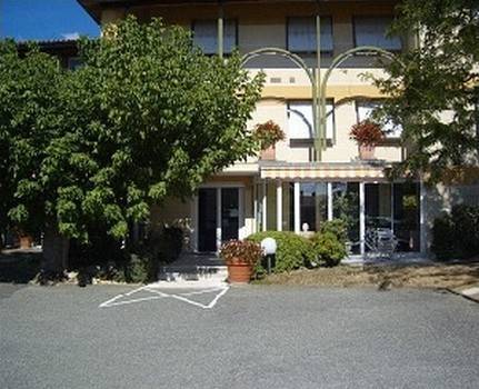 Tonneins France Booking Discount booking.com