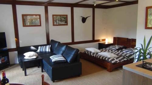 Noyal-Muzillac France Booking Discount booking.com